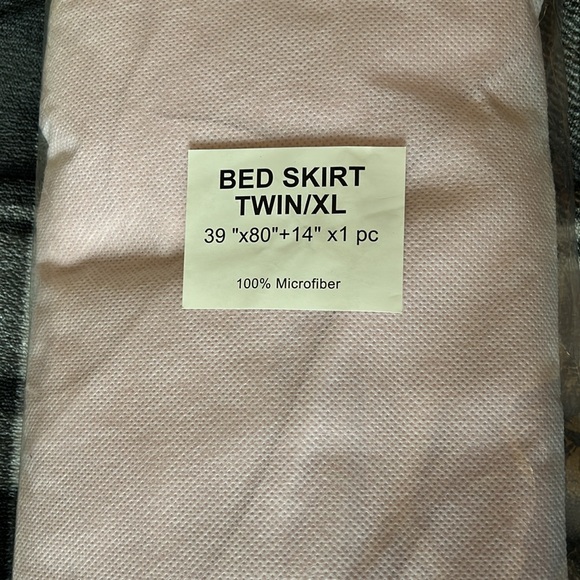 🩷Bed Skirt Twin/XL -NEW!🩷 - Picture 4 of 4